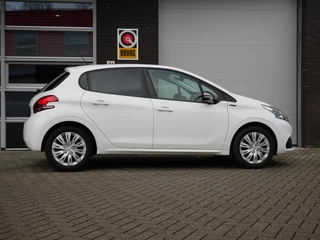 Peugeot 208 1.2 PureTech Signature Nieuwe Riem| Carplay| Stoelverwarming / 13