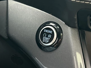 Ford Kuga 1.5 EcoBoost Vignale | Trekhaak | Leder | Panorama | Adaptive-cruise | Stoelverwarming | / 35