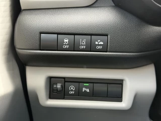 Suzuki Swift Select 1.2 Smart Hybrid 82PK / 18