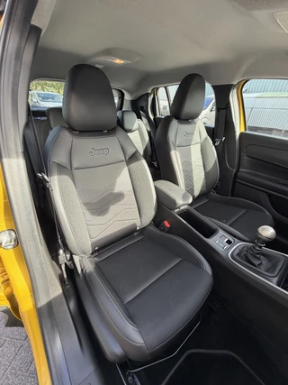 Jeep Avenger 100pk Altitude (Camera - Keyless Entry - Adaptieve Cruise Controle - Elektrische Klep - JBL - LED - 17"incl 4S - Automatische Airco - Navigatie) / 13