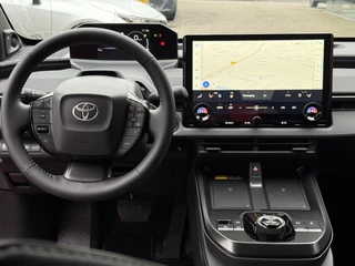 Toyota bZ4X EXECUTIVE 73KWH MODEL 2026! NL-AUTO JBL-AUDIO STOELVERWARMING/KOELING 360GR-CAM PARK-SENSOREN / 5