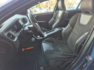 Volvo V60 1.6 T3 R-DESIGN Camera, Trekhaak, Carplay, ALL IN Prijs! / 11