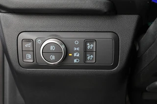 Ford Kuga 2.5 PHEV Vignale  Trekhaak, Head up display! B&O / 23
