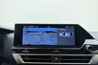 Citroen Ë-C4 Plus 156pk Extended range 54 kWh | Stoelverwarming | Cruis control | Navigatie | Stoel verwarming | Apple carplay/Android auto | / 23