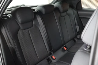 Audi A1 Sportback 30 TFSI 110pk S-Tronic S edition Sonos Keyless Stoelverwarming ACC LED Climate Control Carplay 2x S-Line / 33