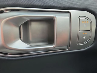 Kia EV4 GT-Line Business Edition 81.4 kWh | Keyless | Adaptive cruise control | Stoel + Stuur verwarming | Navigatie | Apple Carplay/Android Auto / 24