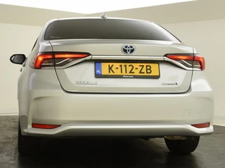 Toyota Corolla 1.8 Hybrid Dynamic | Carplay/AndroidAuto | Stoelverw. / 11