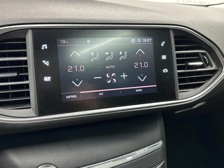 Peugeot 308 1.2 PureTech Blue Lease Premium CAMERA CARPLAY NAVI ECC CRUISE LM. / 31