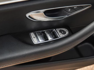 Mercedes-Benz E-klasse 200 AMG Line | Panoramadak | Leder | 360  Camera | Widescreen | LED | Apple CarPlay Android Auto | Memory | 19" | Sfeerverlichting | Dealeronderhouden / 39