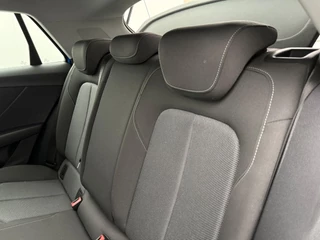 Audi Q2 1.4 TFSI CoD Sport Automaat | Cruise control | Stoelverwarming | CarPlay | Trekhaak / 12