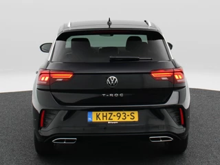 Volkswagen T-Roc 1.5 TSi 150 Pk Automaat R-Line Business | Trekhaak | Stoelverwarming | Camera | Adaptive Cruise | Carplay | Navigatie | 17 Inch | 20.604 Km !! / 7