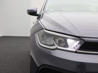 Volkswagen Polo 1.0 TSi Life | Airco | Parkeersensoren | Adaptive Cruise | CarPlay | Navigatie | 15 Inch | 91.095 Km !! / 11