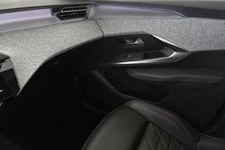 Peugeot e-5008 GT Avantage 73 kWh 7p Leder Stoelventilatie Stoelverwarming 360 Camera Keyless / 25