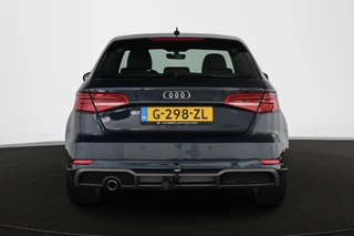 Audi A3 Sportback 30 TFSI Advance Sport S-Line Trekhaak Stoelverwarming Navi Virtual / 16