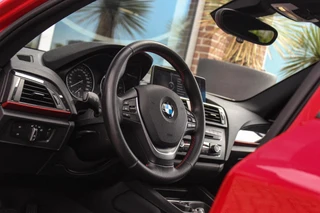 BMW 1-serie 125i Business+ | Sport Line | NL auto | Schuif-/kanteldak | Keyless entry | HiFi audio | Stoelverwarming | Xenon | Sportstuur | Navigatie Professional | Bluetooth | PDC / 35