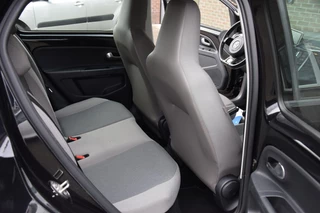 Volkswagen up! Up 1.0 CROSS BLUEM. HIGH UP! / 17