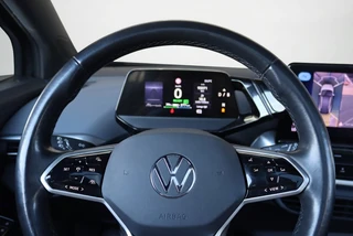 Volkswagen ID.4 First Max 77 kWh Pano l 360 Camera l HUD l VOL OPTIES / 17