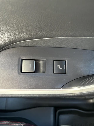 Toyota RAV4 2.5 Plug-in Hybrid AWD Style STUUR & STOELVERWARMING (OOK ACHTER) PDC V+A ELEK. ACHTERKLEP / 18