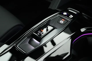 Audi SQ5 3.0 TFSI V6 367pk quattro Luchtvering Head-Up Panoramadak Keyless 360Camera Memory Matrix Led / 43