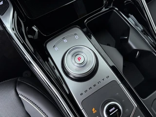 Kia Sorento 1.6 T-GDi Plug-in Hybrid 4WD ExecutiveLine 7p  - Stoelverwarming/Ventilatie - Panoramadak met schuif-/kantelfunctie - Massagestoelen - 360 Camera - Fabrieksgarantie t/m 2033 / 32