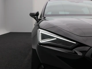 SEAT Leon Sportstourer 1.5 TSi e-Hybrid 204 Pk Automaat FR Business | Trekhaak | Carplay | Virtual Cockpit | Keyless | Adaptive Cruise | Stoel- en Stuurverwarming | 17 Inch / 12