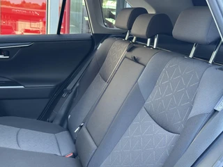 Toyota RAV4 2.5 Hybrid AWD Style TREKHAAK AD. CRUISE APPLE/ANDROID AUTO / 8