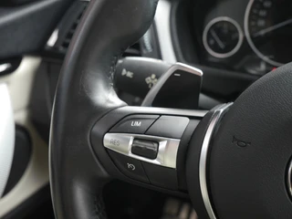BMW 4-serie Gran Coupé 428i High Executive M Pakket | Licht interieur |  Elektrische achterklep | Elektrisch verst.bare best.stoel | Stoelverwarming | Navigatie | Climate control | 18inch velgen / 24