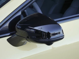 Leapmotor B05 ProMax Design 67.1 kWh | Panoramadak | Elektrisch verstelbare stoelen | Stuurwiel verwarming | Apple carplay/Android auto | Sfeerverlichting | Regensensor | Privacyglas | 19 inch lichtmetalen velgen / 34