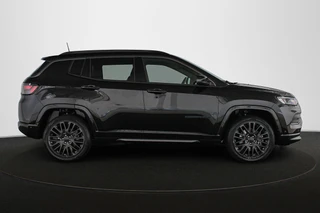 Jeep Compass 4xe 240 Plug-in Hybrid Electric S Stuur-Stoelverwarming Leder Memory Keyless 19" / 33
