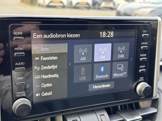 Toyota RAV4 2.5 HYBRID AWD BI-TONE PANO-DAK STOELVERW BLIND-SPOT 360° CAMERA PARK-SENSOREN APPLE/ANDROID EL-ACHTERKLEP / 30