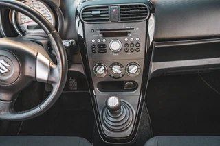 Suzuki Splash 1.0 VVT Exclusive EASSS / 41