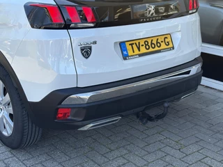 Peugeot 3008 1.2T 130pk Blue Lease Executive | Dealeronderhouden | Trekhaak | Navigatie | Parkeersensoren | Climate Control | Apple Carplay/Android Auto / 11