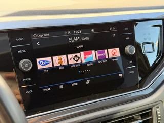 VW Polo 1.0 TSI Highline DSG BTW Pano 17' R-Line Virtual Camera CarPlay Navi LED ACC / 25