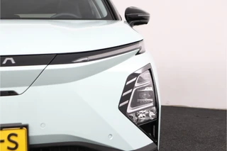 Omoda 5 EV Premium 61 kWh *DEMO* - Full Options! - Stuur-/stoelverwarming - Draadloze Apple Carplay of Android Auto - Schuif-/kanteldak - 7 jaar of 150.000km Fabrieksgarantie / 14