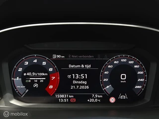 AUDI Q3 35 TFSI S EDITION/LED/CAMERA/ELEK-KOFFER/20''LMV/STOELVERWARMING/CARPLAY / 45