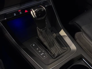 Audi Q3 35 TFSI S-Line Black Edition Pano Camera Leder Trekhaak 19'' / 34