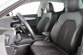 CUPRA Formentor 1.4 e-Hybrid Business Stuur-Stoelverwarming Achteruitrijcamera Keyless Apple Carplay / 7