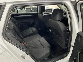 Skoda Superb Combi 1.5 TSI ACT Business Edition / NL auto / eerste eigenaar / automaat / 16