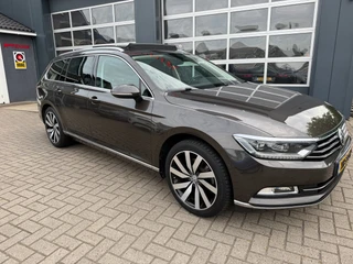 Volkswagen Passat Variant 1.4 TSI ACT Highline Business R / Pano / Massage / Camera / Sportleder / Trekhaak / Zeer mooie auto ! / 6