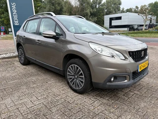 Peugeot 2008 1.2 Puretech Blue Lion Automaat ''Trekhaak - PDC - Navi '' / 4