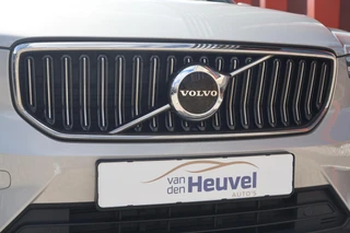 Volvo XC40 T4 Recharge Core Bright | Stoelverwarming | Trekhaak | Parkeercamera  | Keyless / 7