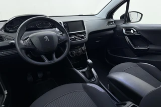 Peugeot 208 1.2 PureTech Blue Lion | Parkeersensoren | Navigatie | Radio | Stuurbediening | Climate control | Airco | / 16