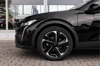 Peugeot 408 1.2 Hybrid 145 e-DCS6 Allure  | Camera | 19" | ACC / 17