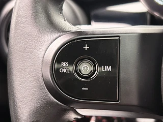 MINI Electric MINI Electric Collection 33 kWh | SOH 96% | Dealer Onderhouden | Panoramadak | Camera | Carplay | Stoelverwarming | / 18