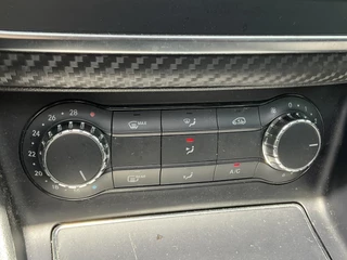 Mercedes-Benz A-Klasse AMG 45 4MATIC Pano.dak Leer Voll.Onderhoud / 35
