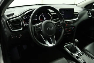 Kia Ceed 1.4 T-GDi ExecutiveLine  - Panoramadak - Stoelverwarming/Verkoeling - Achteruitrijcamera - Trekhaak - All season Banden - Virena Zekerheidspakket t.w.v. €895,- / 30