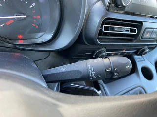 Citroën Berlingo 1.2 PureTech Feel  | dealer onderh. | navigatie | cruise control | airco | parkeersensoren | all season banden / 29