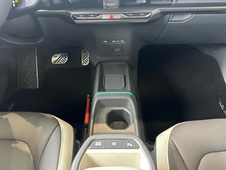 KIA EV2 GT-line 61 kwh | Enkele op voorraad | Nu 3000,- inruilkorting | Panorama dak | Geheugen stoelen | Stoelventilatie/Verwarming | 418 km actieradius | / 24