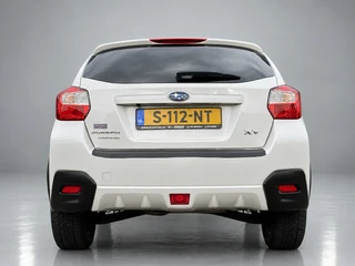 Subaru XV 2.0i Premium AWD 150 pk AUT  | dealer onderhouden | navigatie | leer | schuif-/kanteldak | cruise control | camera / 7