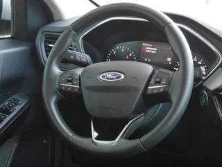 Ford Kuga 2.0 TDCi Titanium | Diesel | Trekhaak | 1900KG trekgewicht | Keyless entry en start | Lichtmetalen velgen | Navigatie | Climate control | Parkeersensoren achter / 15